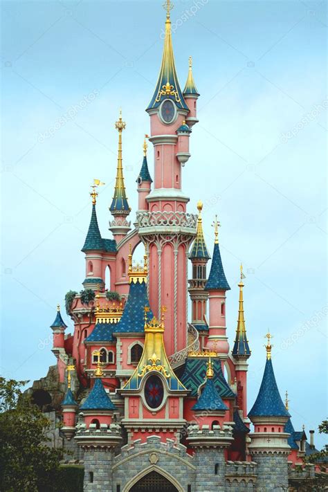 aurora disney castle